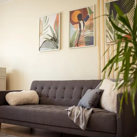 Hotel Private 4 Town House Close To Airport *