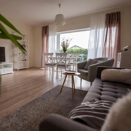 Private 4 Town House Close To Airport Hotel